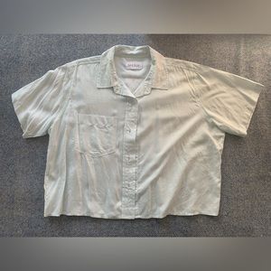 Isa & Ella Cropped Short Sleeve Button Down